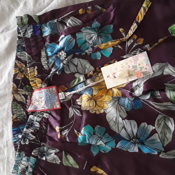 Johnny Was silk pants - Picture 3 of 10